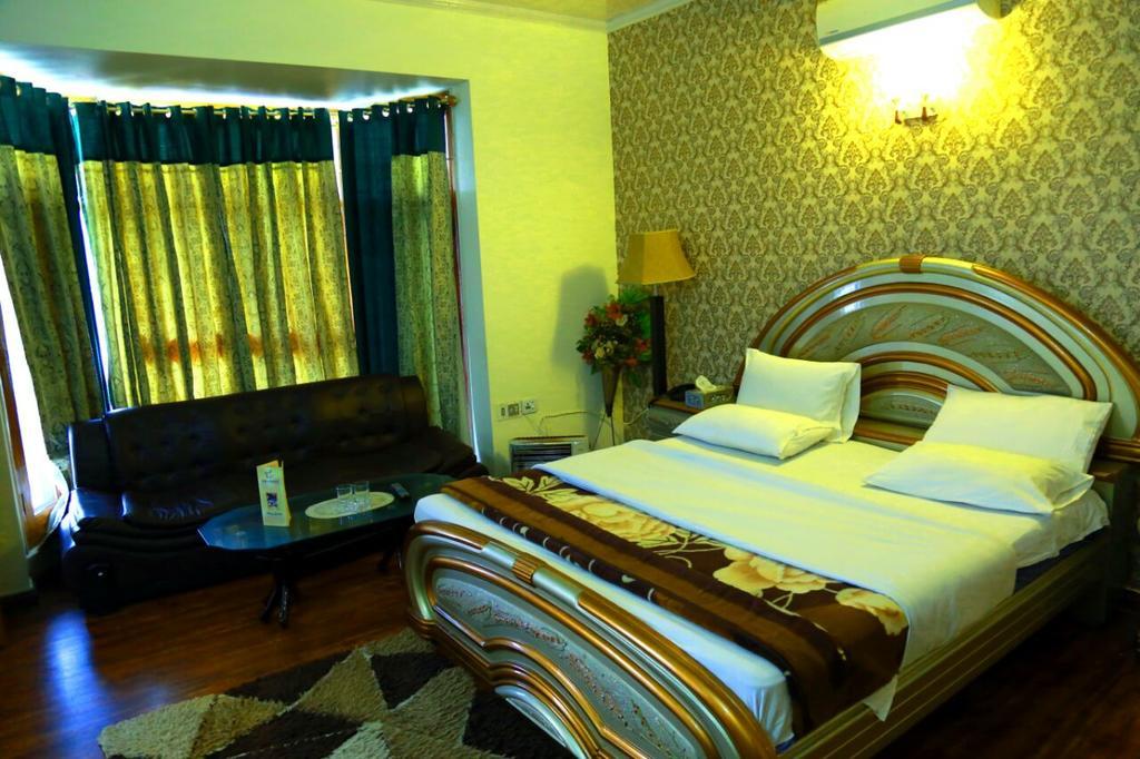 Alaf Laila Guest House Abbotábád Kültér fotó